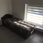 Kris Apartamento