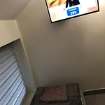 Kris Apartamento