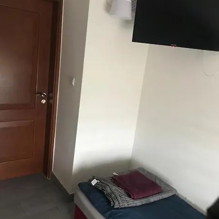 Kris Apartment